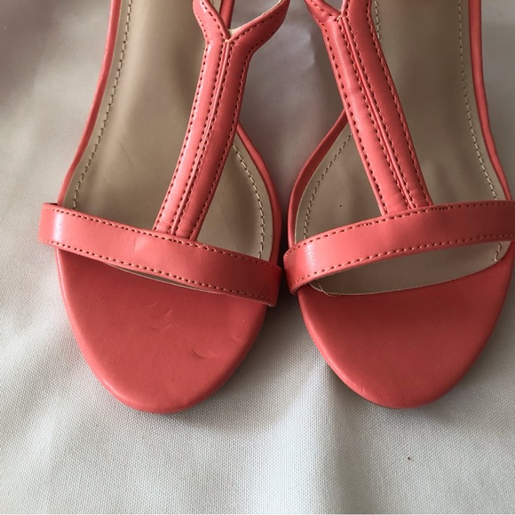 New Boston Design strappy heels - Picture 2 of 5